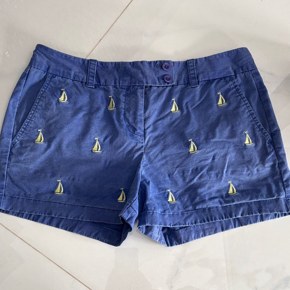 Vineyard Vines Navy Shorts with Yellow Sailboat Embroidery
